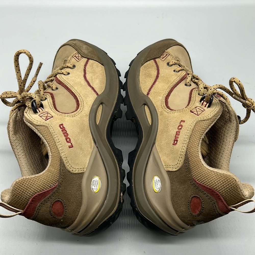 Lowa Tempest Hiking Shoes like new condition - Picture 6 of 8
